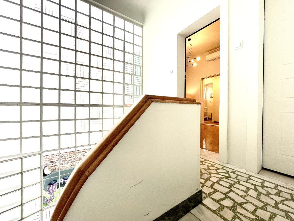 Five Brand New Boutique Apartments Central Atenas Exterior foto