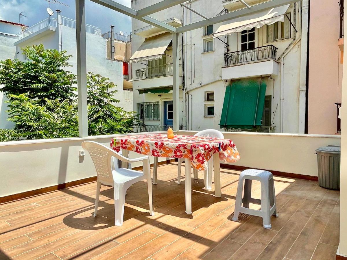 Five Brand New Boutique Apartments Central Atenas Exterior foto