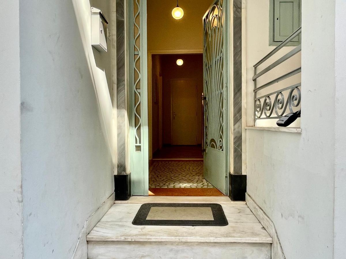 Five Brand New Boutique Apartments Central Atenas Exterior foto